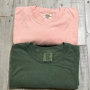Comfort colors small long sleeve pink and army green women’s